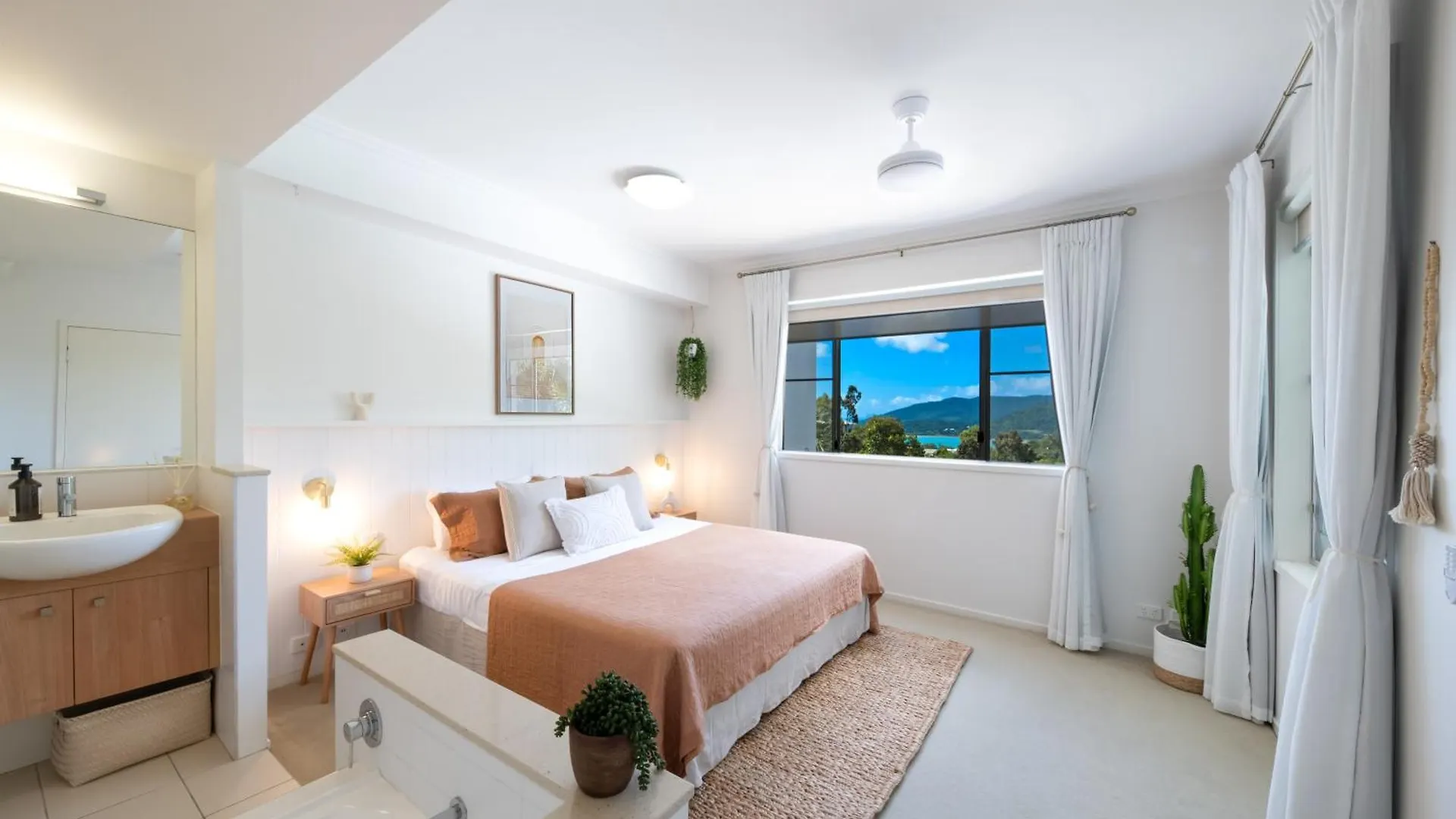 Apartamento Sea-La-Vie Whitsunday Ocean Views & Pool Views Airlie Beach
