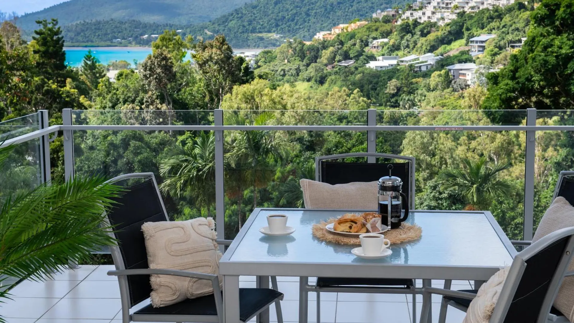 Apartamento Sea-La-Vie Whitsunday Ocean Views & Pool Views Airlie Beach